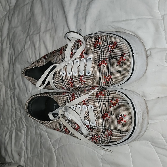 VANS Flower Patterned Skate Shoes, Size 10, VGUC, Cream and Gingham - Picture 3 of 7